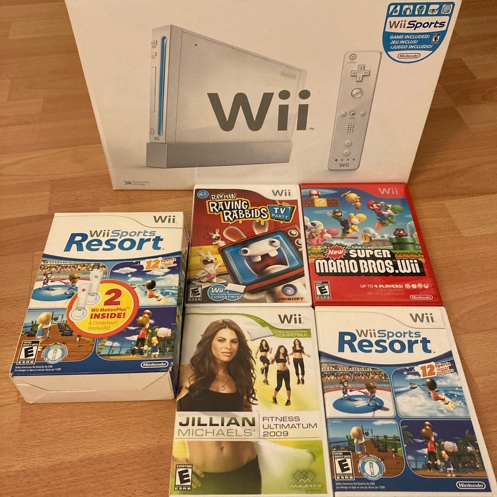 Nintendo Wii system with games. Full set